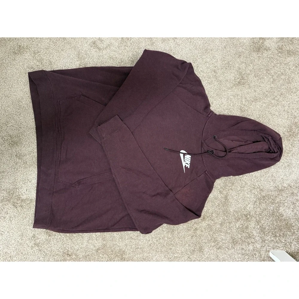 Nike Hoodie woman's XL. C16